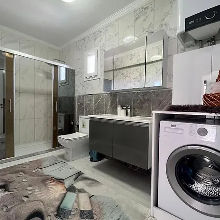 Alacati Renovated With Large Pool *