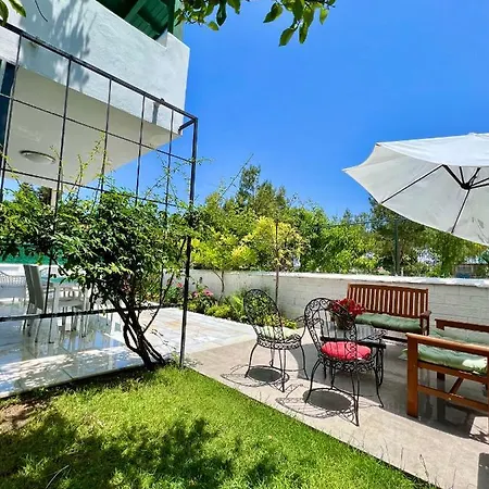 Villa Alacati Renovated With Large Pool *